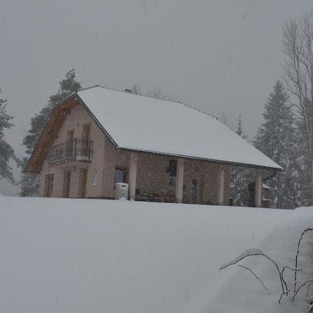 Holiday Home With Hot Tub And Sauna Sabina Rovte Kültér fotó