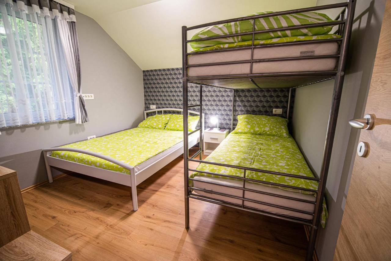 Holiday Home With Hot Tub And Sauna Sabina Rovte Kültér fotó