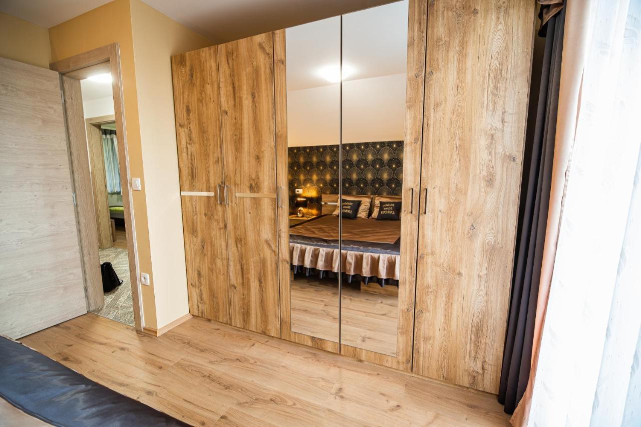 Holiday Home With Hot Tub And Sauna Sabina Rovte Kültér fotó